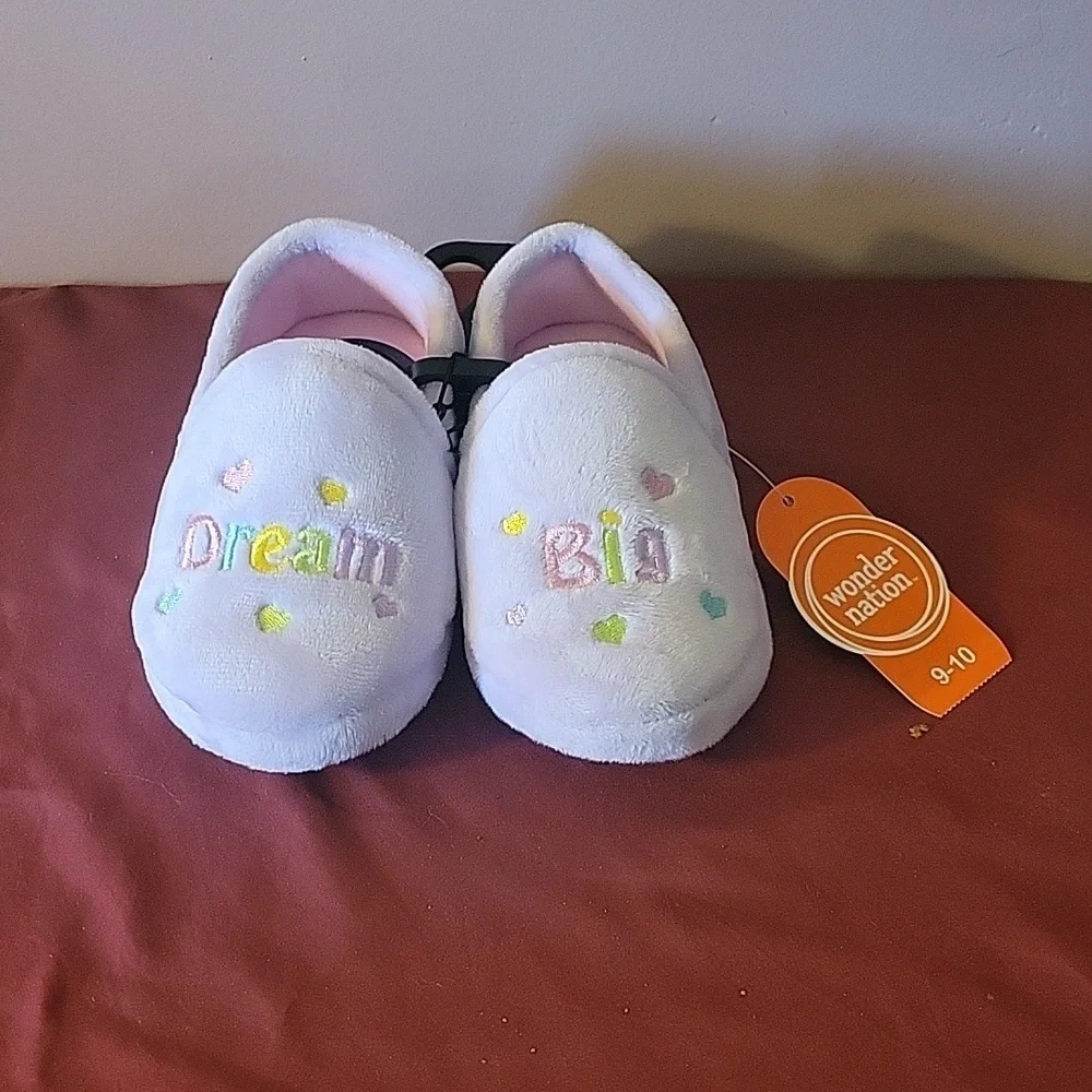 Wonder Nation Dream Big Slippers, Size: 9-10, NWT